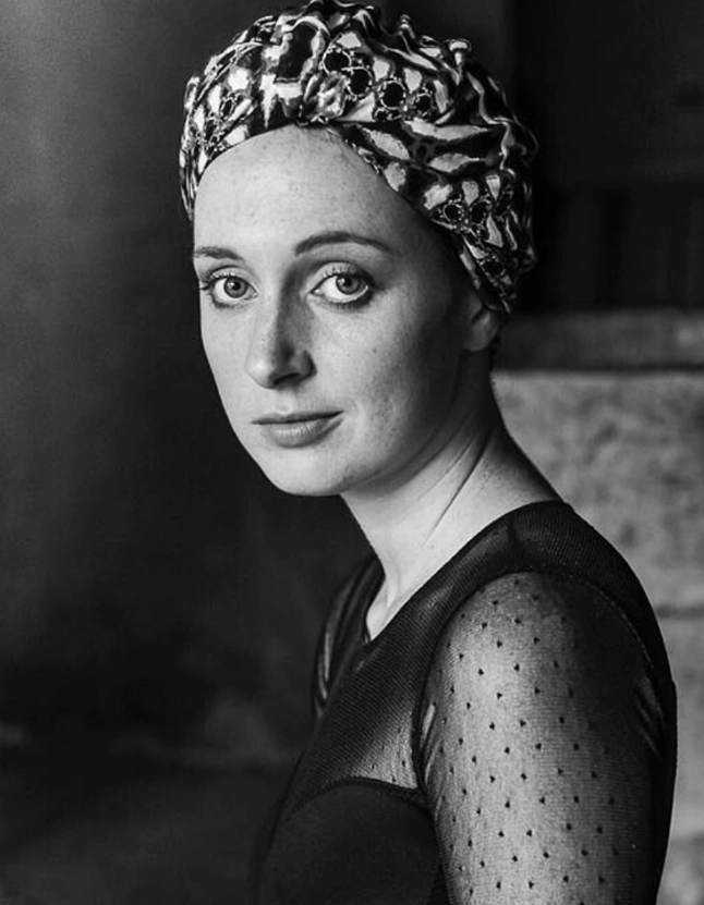 Mujer Posando para una Foto